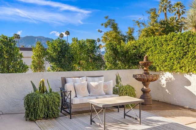 70070 Frank Sinatra Drive 14, Rancho Mirage, CA 92270