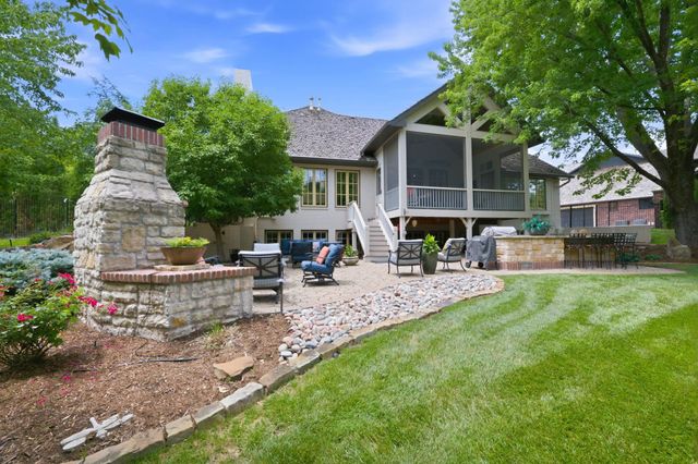 9423 E Cross Creek St, Wichita, KS 67206