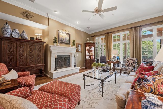 9423 E Cross Creek St, Wichita, KS 67206