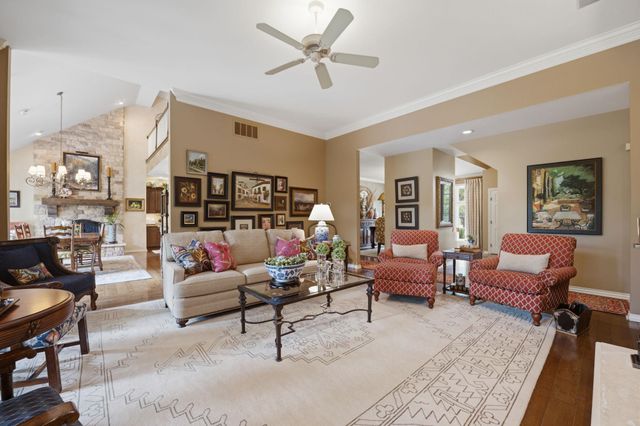 9423 E Cross Creek St, Wichita, KS 67206
