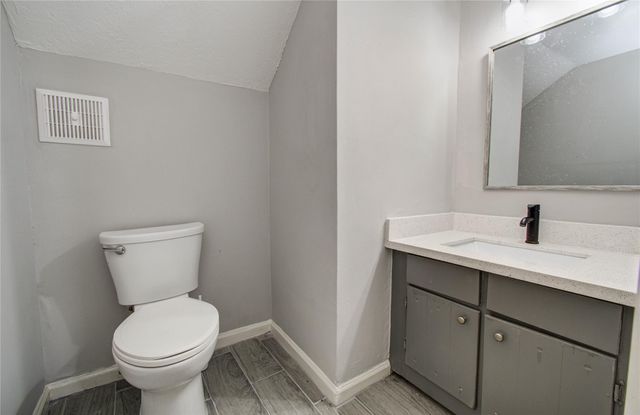 5714 Easthampton Drive C, Houston, TX 77039