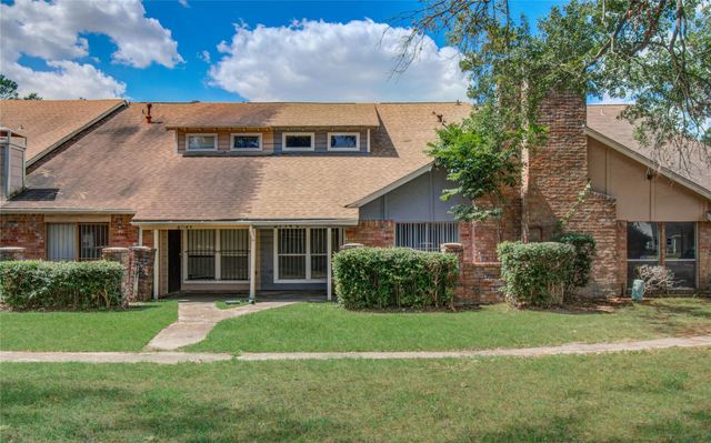 5714 Easthampton Drive C, Houston, TX 77039