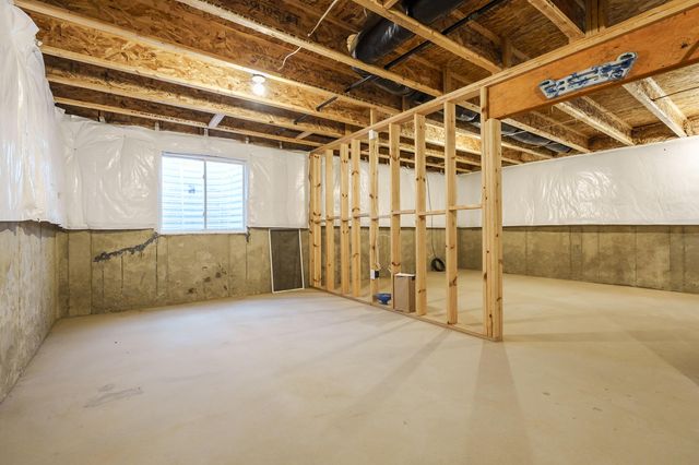 47805 Silver Oaks West W, Almena Twp, MI 49071