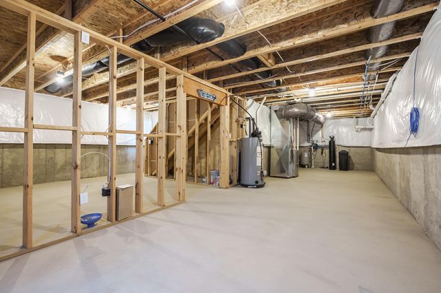 47805 Silver Oaks West W, Almena Twp, MI 49071