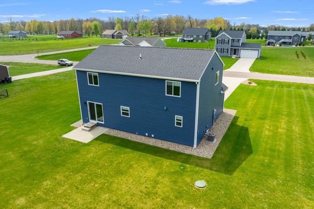 47805 Silver Oaks West W, Almena Twp, MI 49071