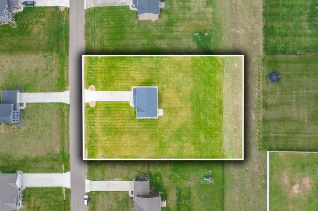 47805 Silver Oaks West W, Almena Twp, MI 49071