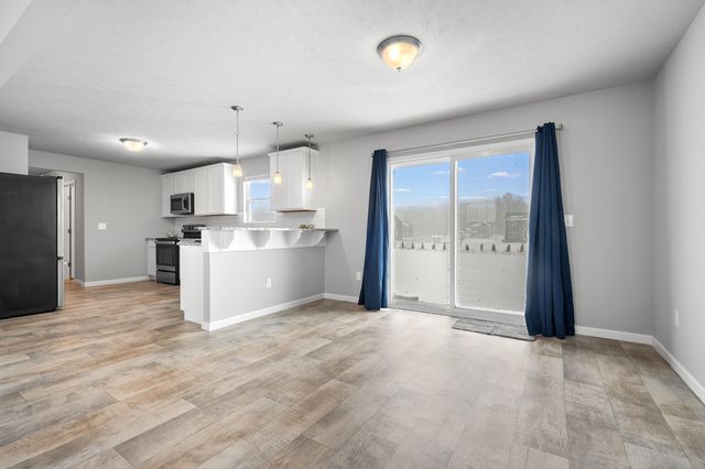 47805 Silver Oaks West W, Almena Twp, MI 49071