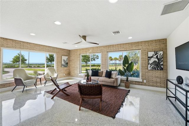 424 LAKESHORE BOULEVARD, Kissimmee, FL 34741
