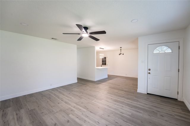 1620 E King Street, Sherman, TX 75090
