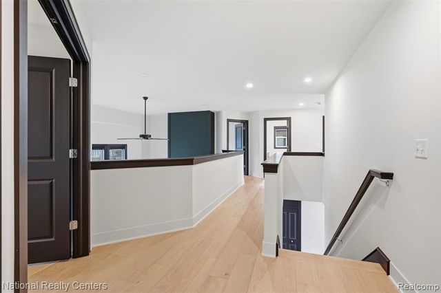 1283 Bloomingdale Drive, Troy, MI 48085