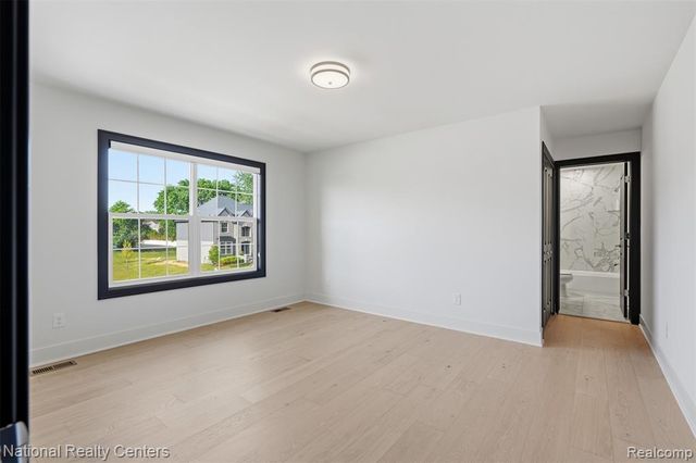1283 Bloomingdale Drive, Troy, MI 48085
