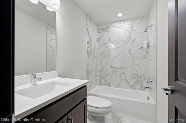 1283 Bloomingdale Drive, Troy, MI 48085