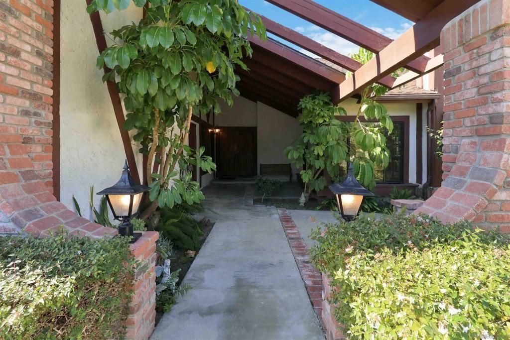2365 Carriage Cir, Oceanside, CA 92056 — photo 2