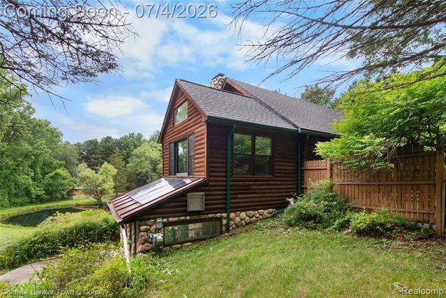 7335 Richardson Road, Howell, MI 48843