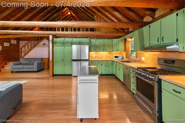 7335 Richardson Road, Howell, MI 48843