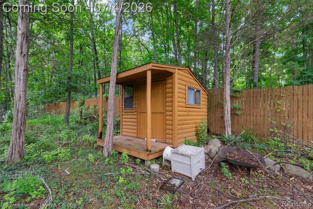 7335 Richardson Road, Howell, MI 48843