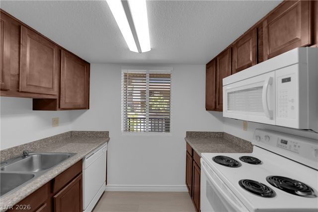 5295 INDIAN RIVER Drive 301, Las Vegas, NV 89103