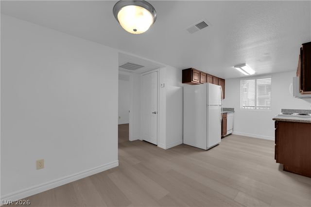 5295 INDIAN RIVER Drive 301, Las Vegas, NV 89103