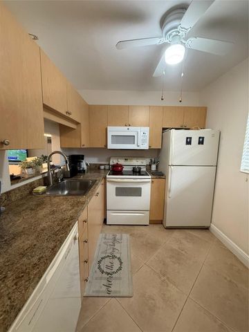 3430 NW 52nd Avenue 206, Lauderdale Lakes, FL 33319