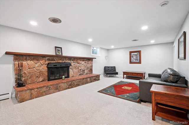 8690 W Jefferson Avenue, Lakewood, CO 80235
