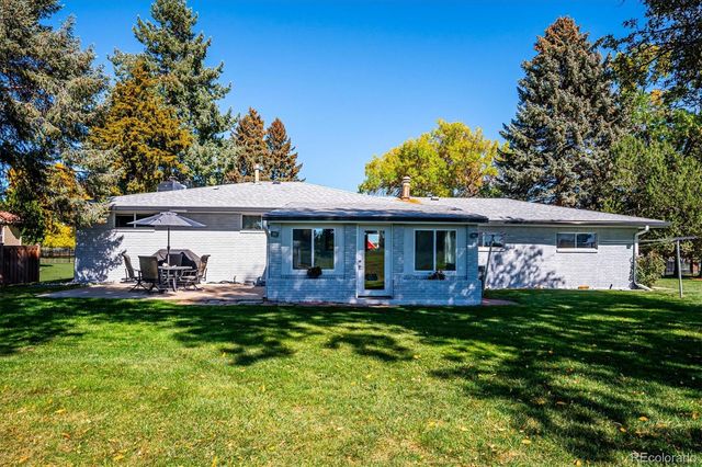 8690 W Jefferson Avenue, Lakewood, CO 80235
