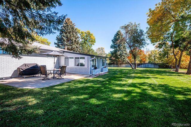 8690 W Jefferson Avenue, Lakewood, CO 80235