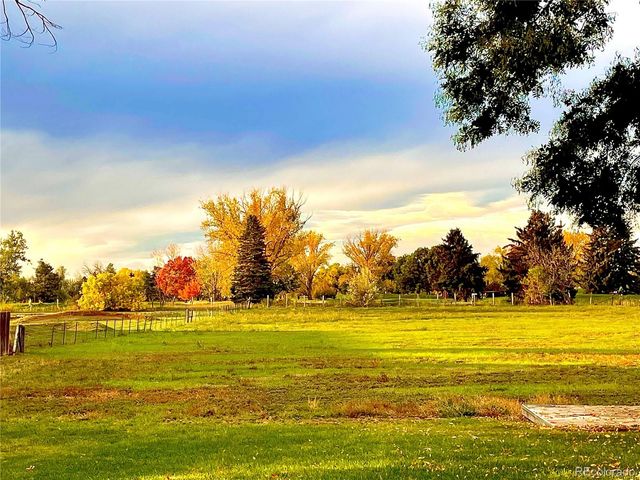 8690 W Jefferson Avenue, Lakewood, CO 80235