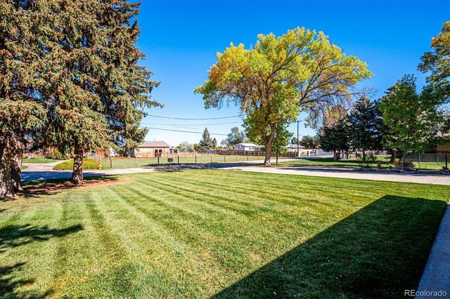 8690 W Jefferson Avenue, Lakewood, CO 80235
