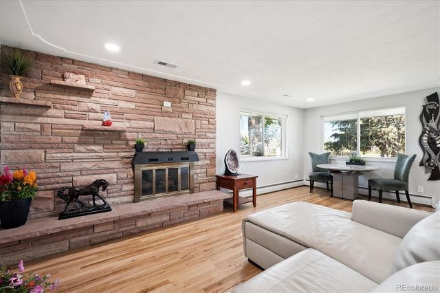 8690 W Jefferson Avenue, Lakewood, CO 80235