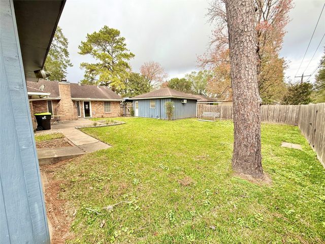 2005 Lamar Drive, Richmond, TX 77469
