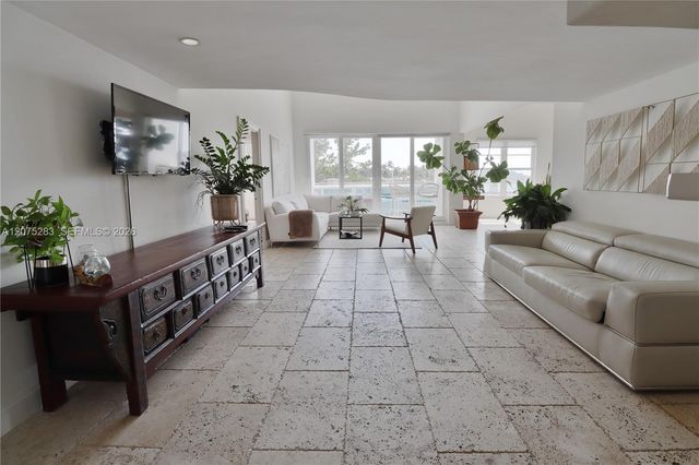 6770 Indian Creek Drive TE, Miami Beach, FL 33141