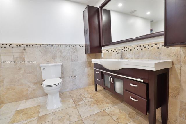6770 Indian Creek Drive TE, Miami Beach, FL 33141