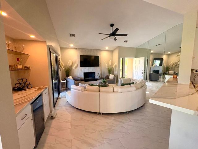 33 Mission Court, Rancho Mirage, CA 92270