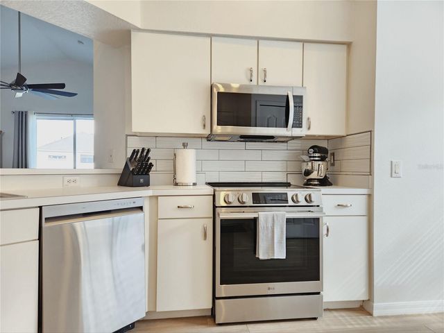 1426 APPLETON PLACE, Wesley Chapel, FL 33543