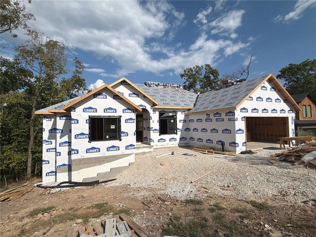 19 Brigadoon Drive, Bella Vista, AR 72715