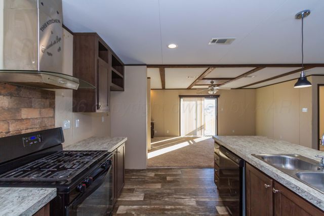 108 N Canadian Street, Wheeler, TX 79096