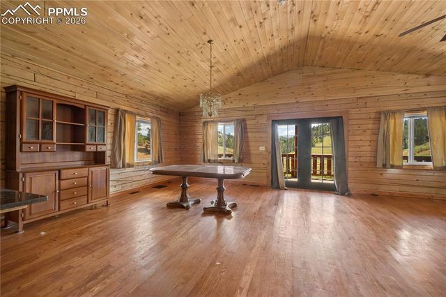 927 Stonehenge Drive, Florissant, CO 80816