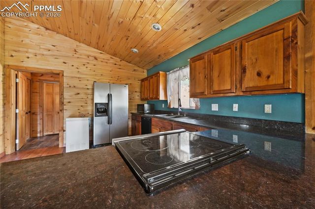 927 Stonehenge Drive, Florissant, CO 80816