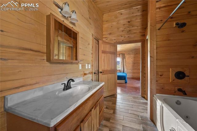 927 Stonehenge Drive, Florissant, CO 80816