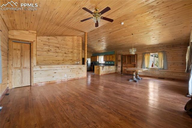 927 Stonehenge Drive, Florissant, CO 80816