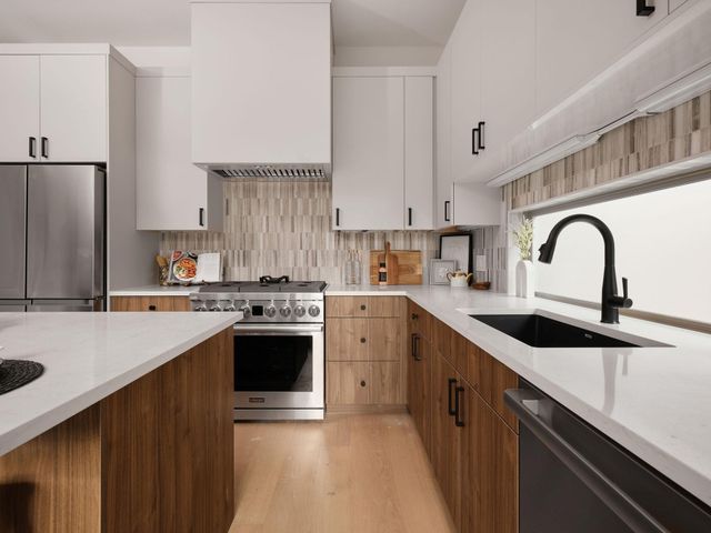 3208 Govalle Ave 2, Austin, TX 78702