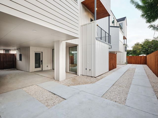 3208 Govalle Ave 2, Austin, TX 78702