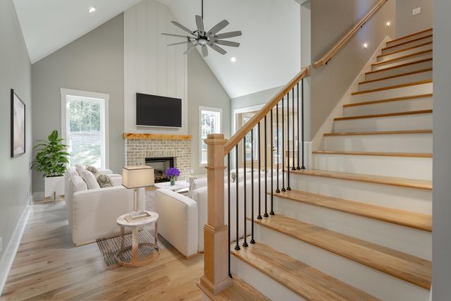 264 Goose Creek Circle, Soddy Daisy, TN 37379