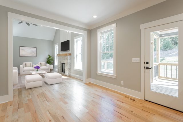 264 Goose Creek Circle, Soddy Daisy, TN 37379