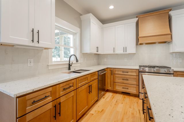 264 Goose Creek Circle, Soddy Daisy, TN 37379