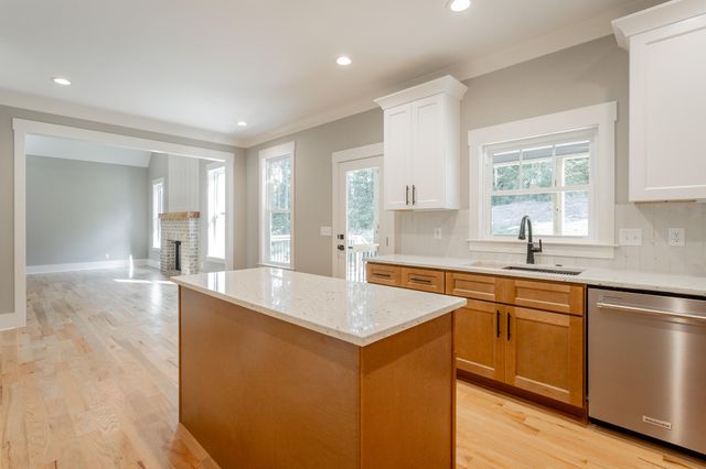 264 Goose Creek Circle, Soddy Daisy, TN 37379