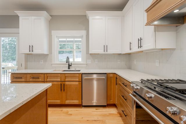 264 Goose Creek Circle, Soddy Daisy, TN 37379