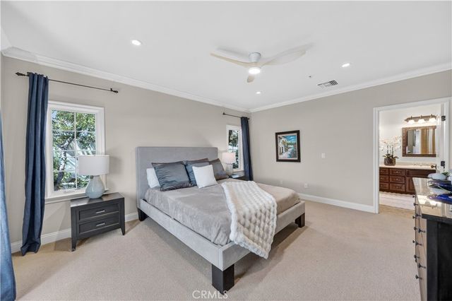 2454 Oswego 301, Pasadena, CA 91107