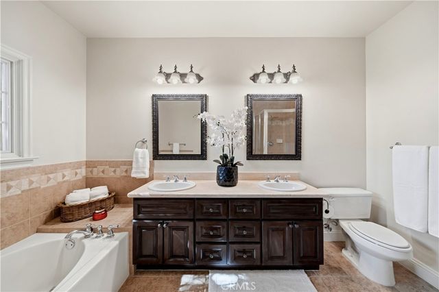 2454 Oswego 301, Pasadena, CA 91107