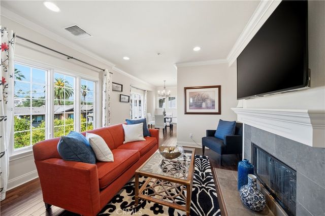 2454 Oswego 301, Pasadena, CA 91107